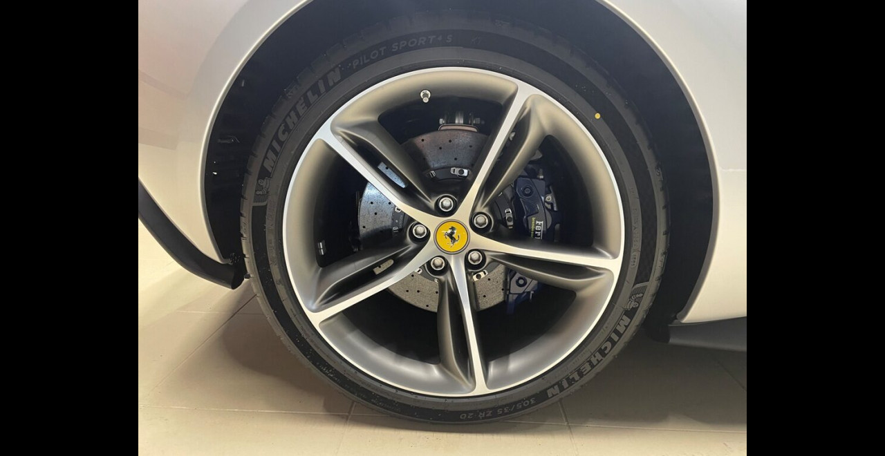 Ferrari 296 GTB