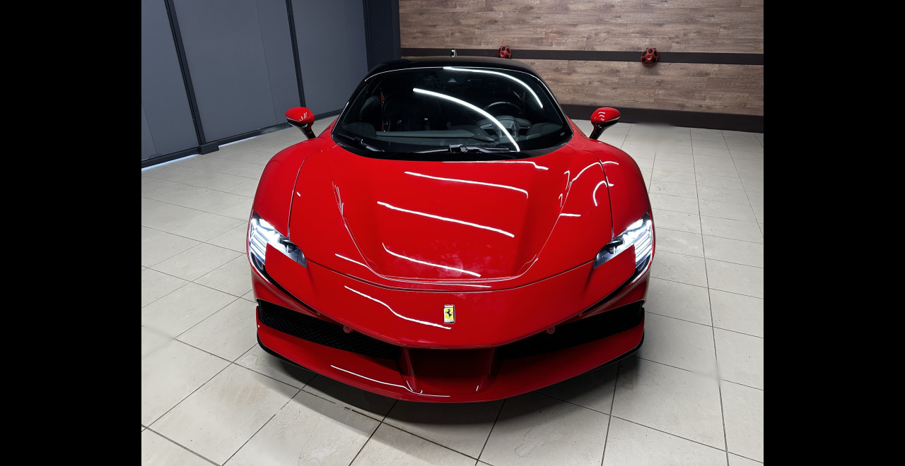 Ferrari SF90 Stradale