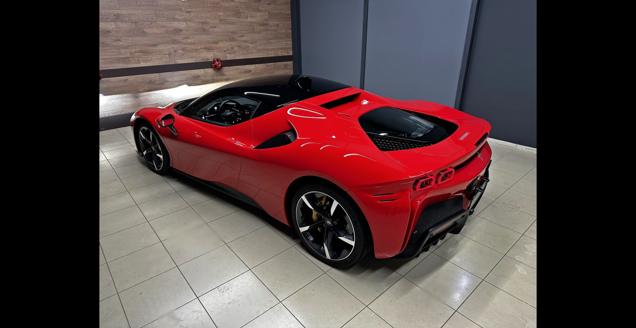 Ferrari SF90 Stradale
