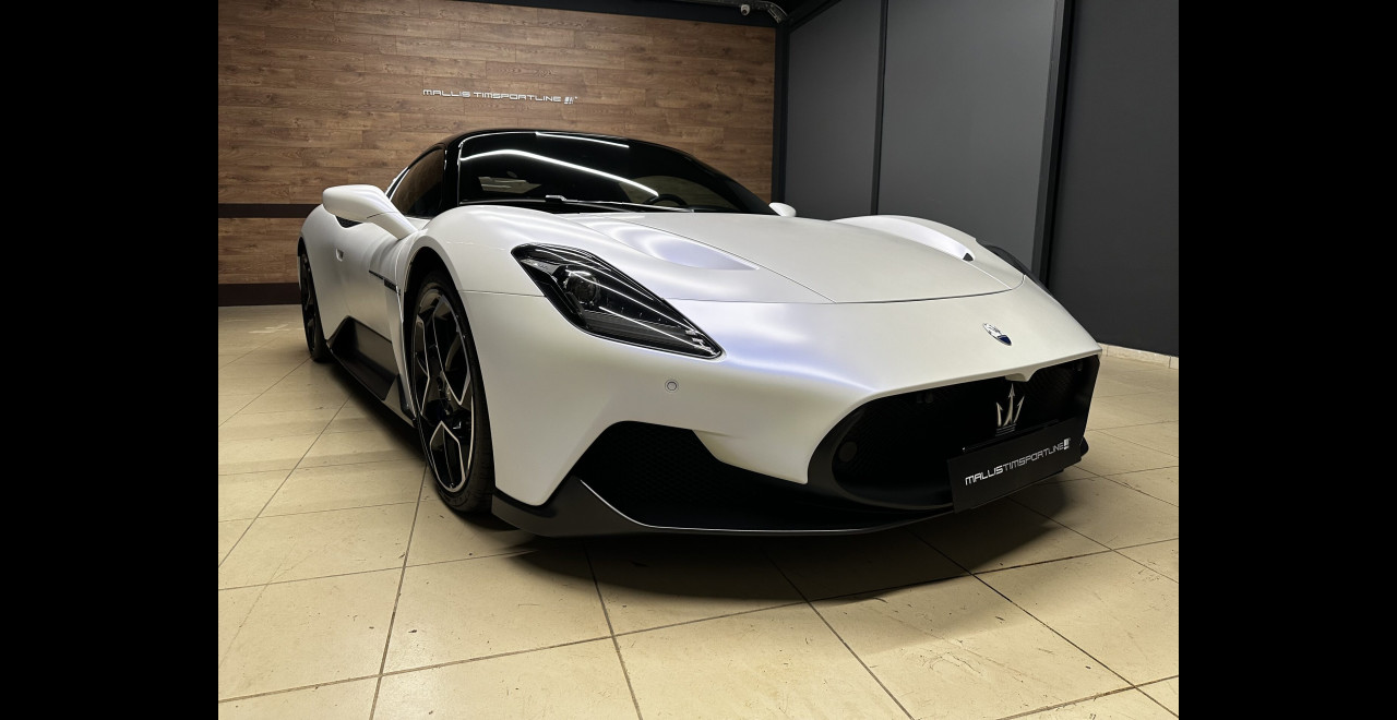 Maserati MC20