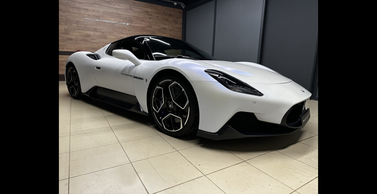 Maserati MC20
