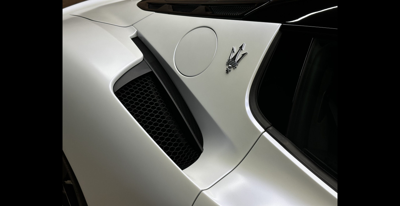 Maserati MC20