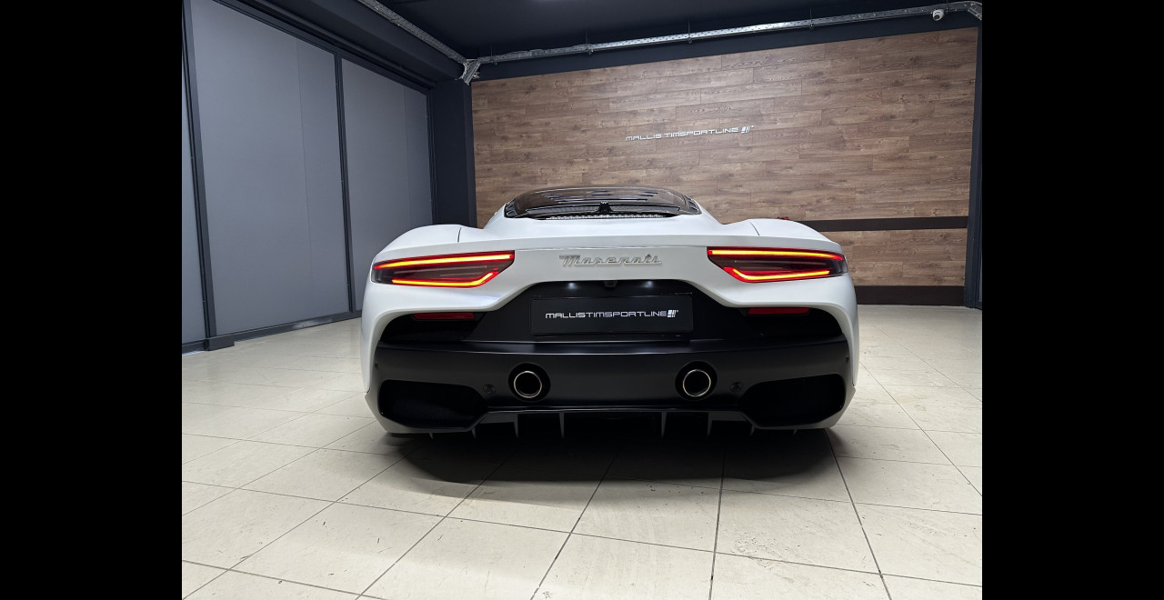 Maserati MC20
