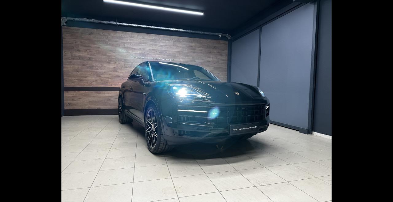 Porsche Cayenne 2026 E-HYBRID COUPE