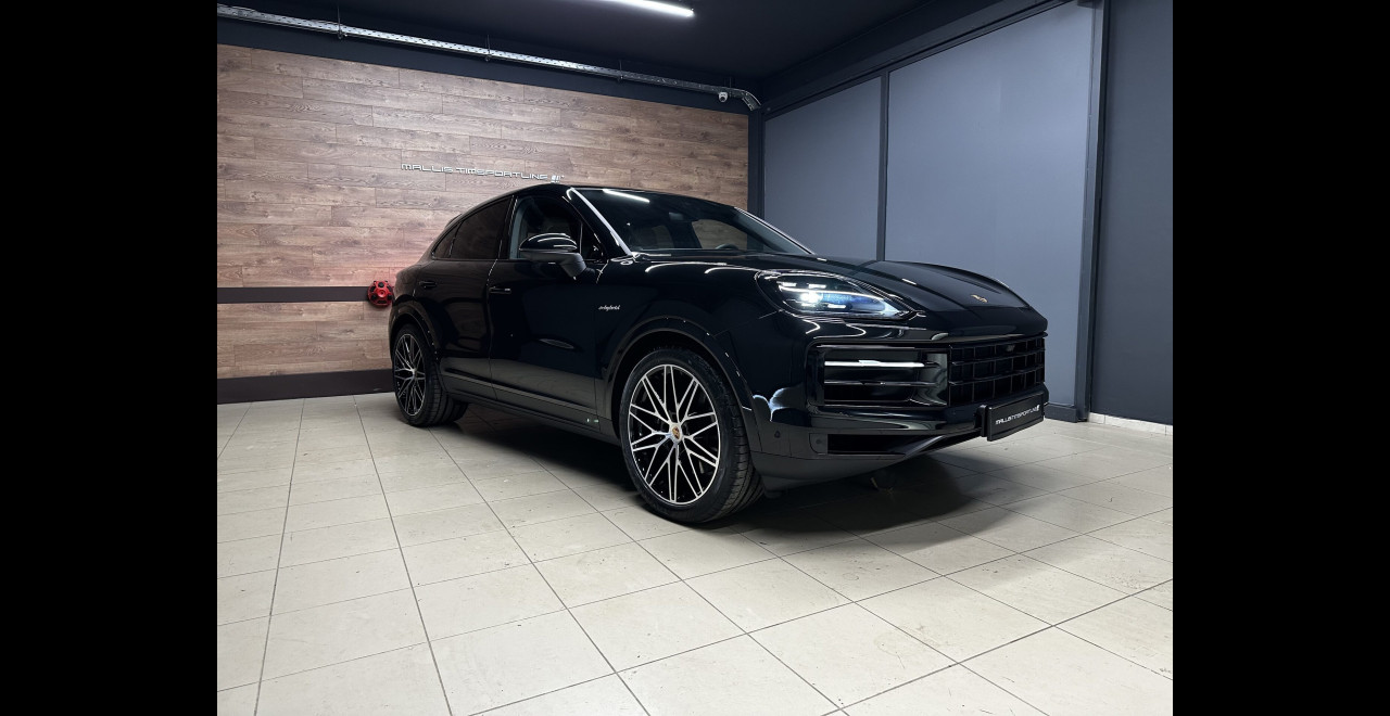 Porsche Cayenne 2026 E-HYBRID COUPE