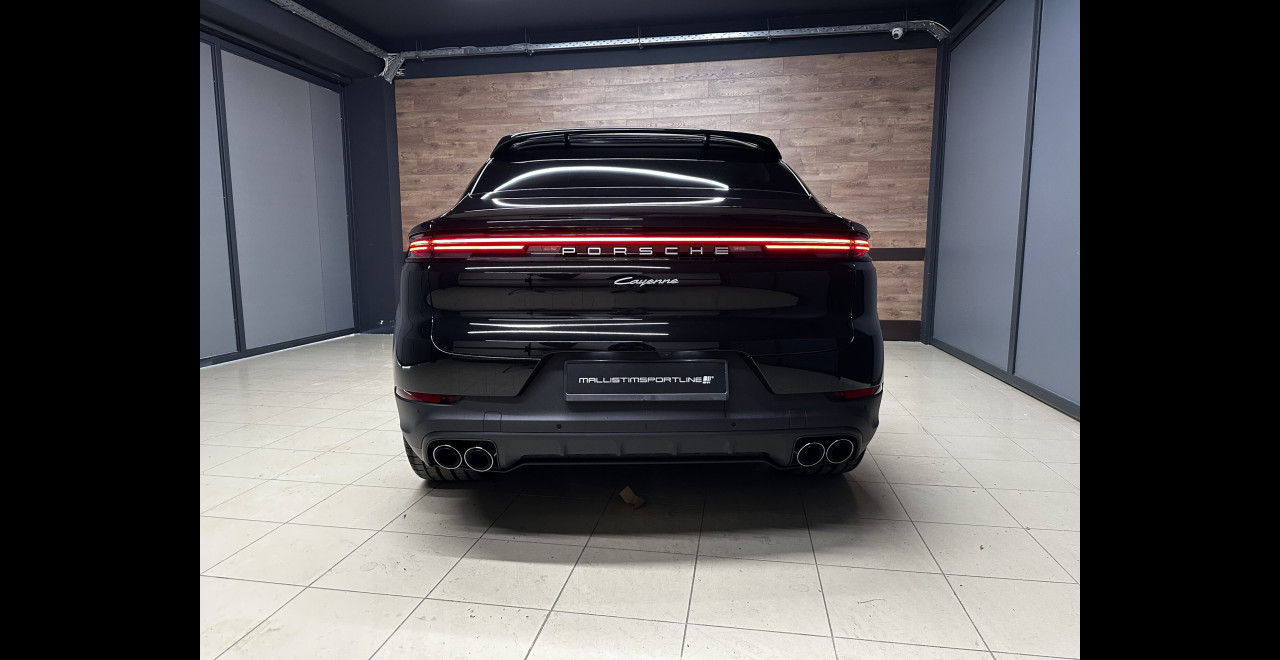 Porsche Cayenne 2026 E-HYBRID COUPE