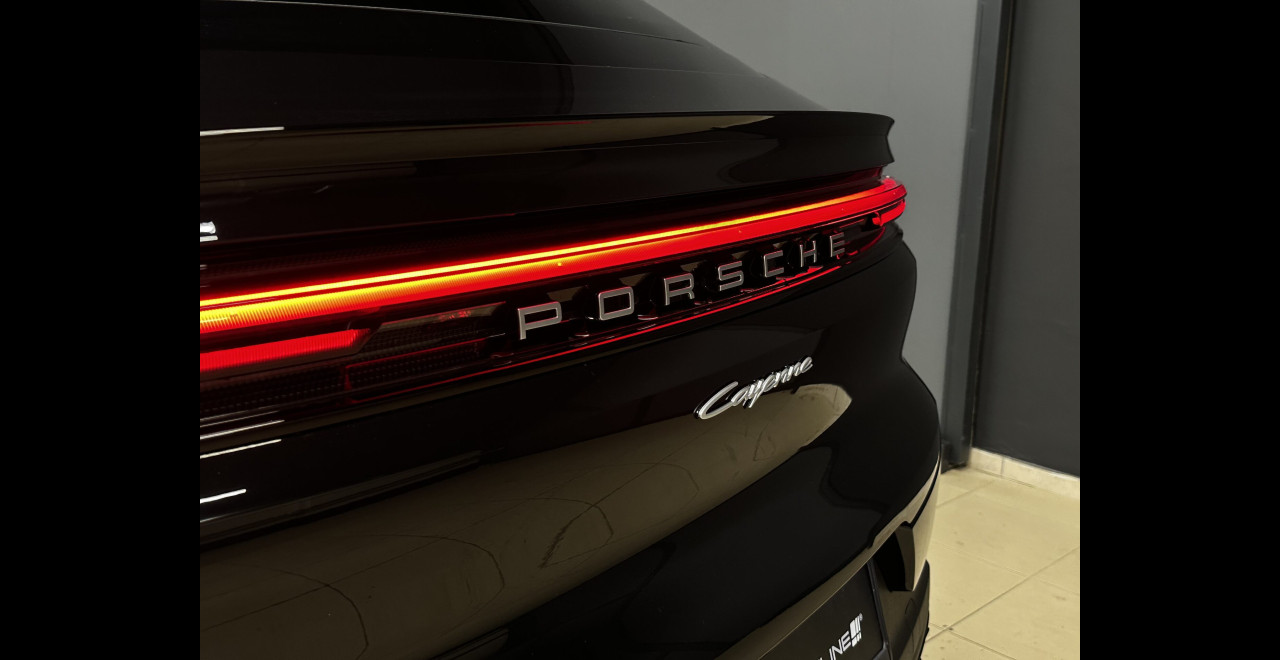 Porsche Cayenne 2026 E-HYBRID COUPE