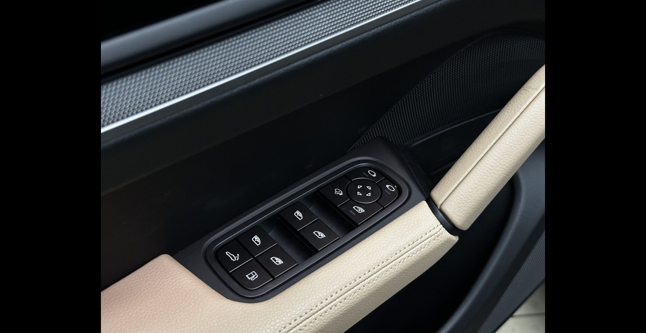 Porsche Cayenne 2026 E-HYBRID COUPE
