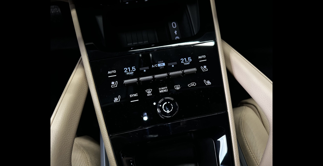 Porsche Cayenne 2026 E-HYBRID COUPE