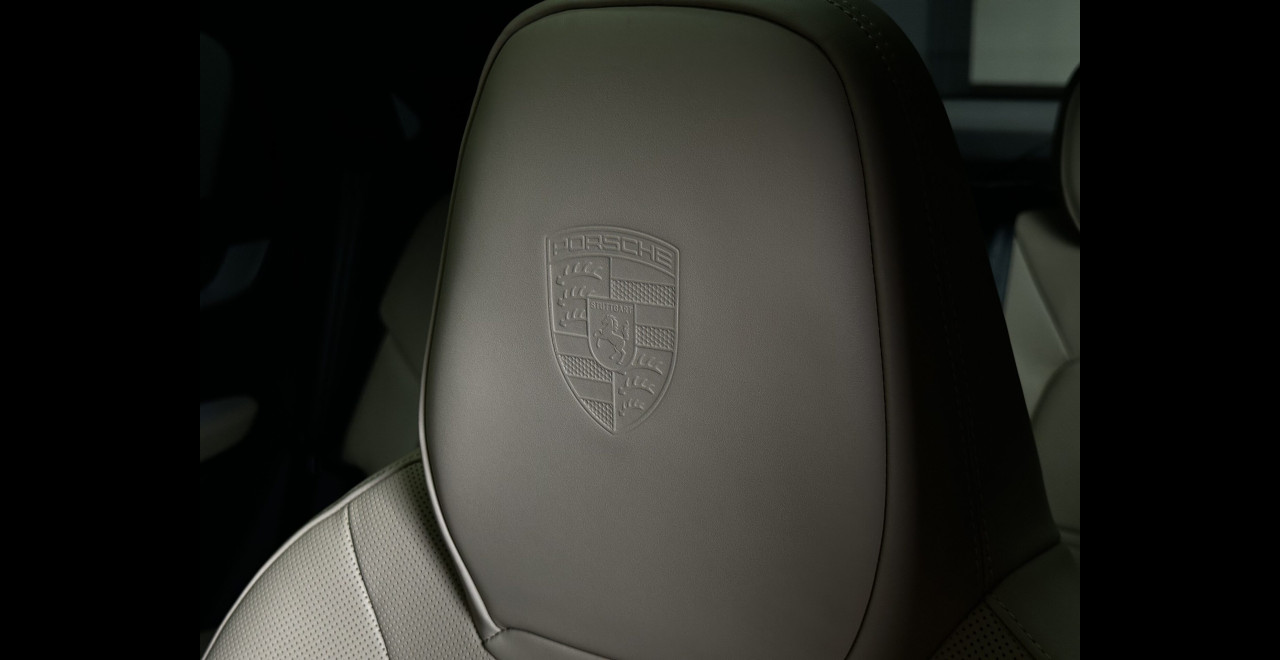 Porsche Cayenne 2026 E-HYBRID COUPE