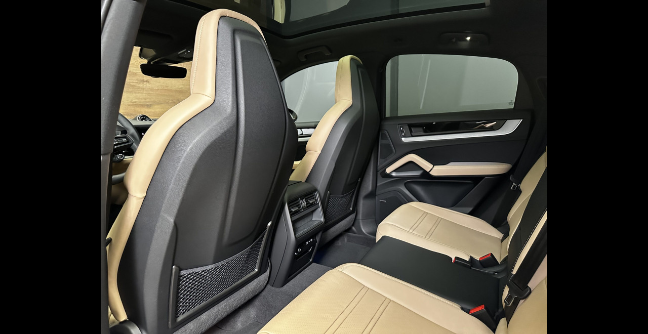 Porsche Cayenne 2026 E-HYBRID COUPE