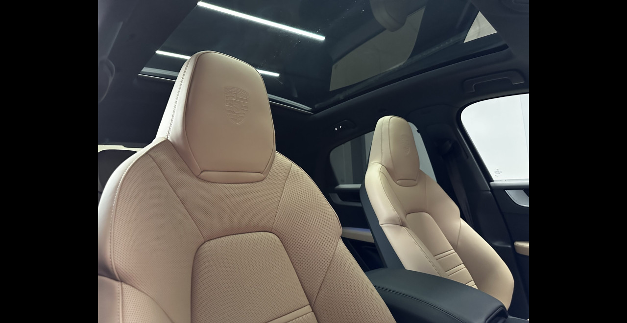 Porsche Cayenne 2026 E-HYBRID COUPE