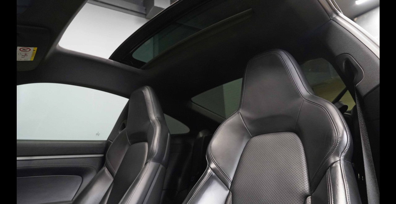 Porsche 992 Carrera 4s Approved