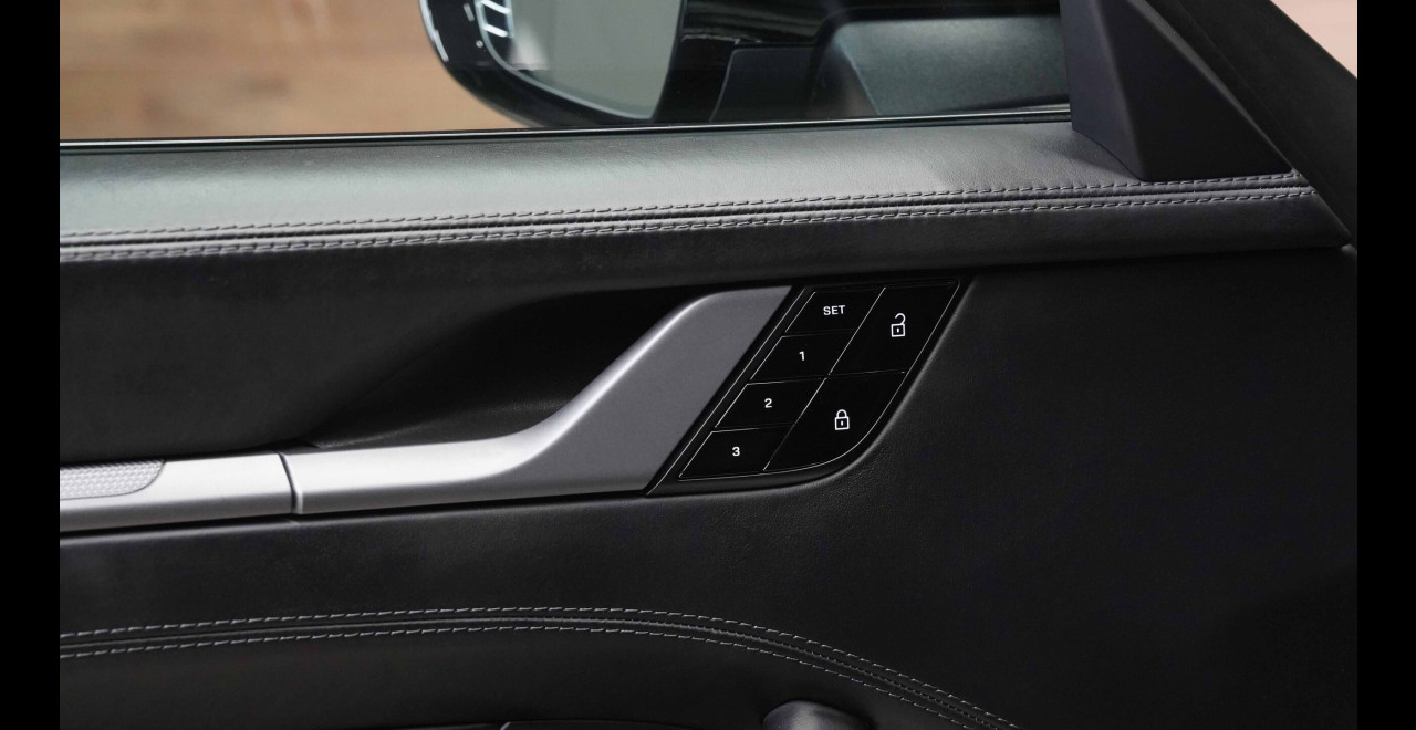 Porsche 992 Carrera 4s Approved