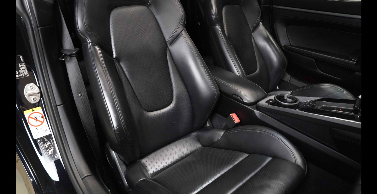 Porsche 992 Carrera 4s Approved