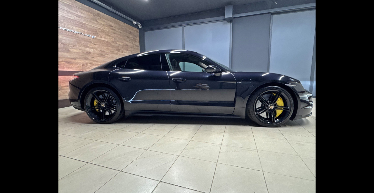 Porsche Taycan Turbo S