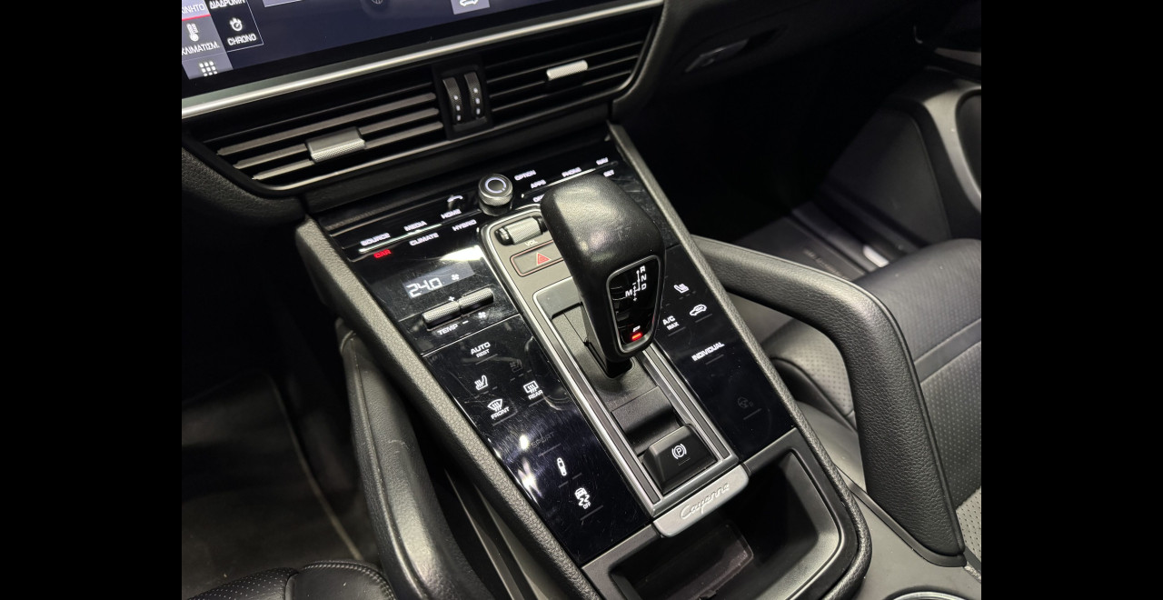 Porsche Cayenne E Hybrid Coupe