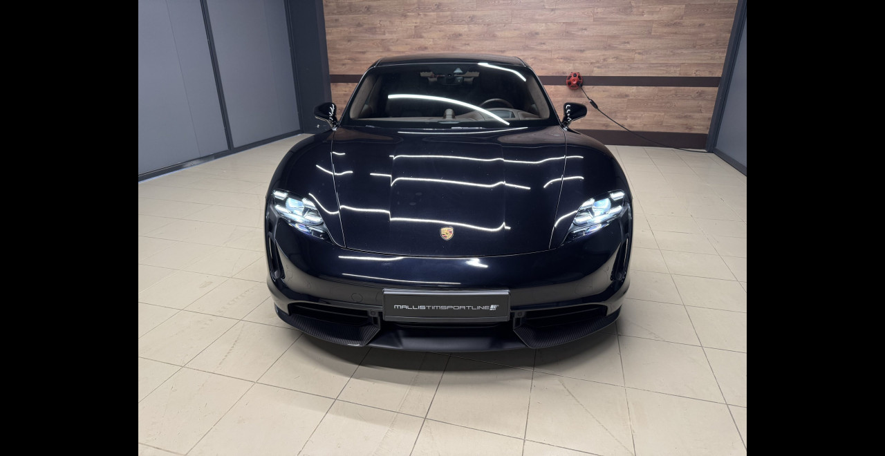 Porsche Taycan Turbo S