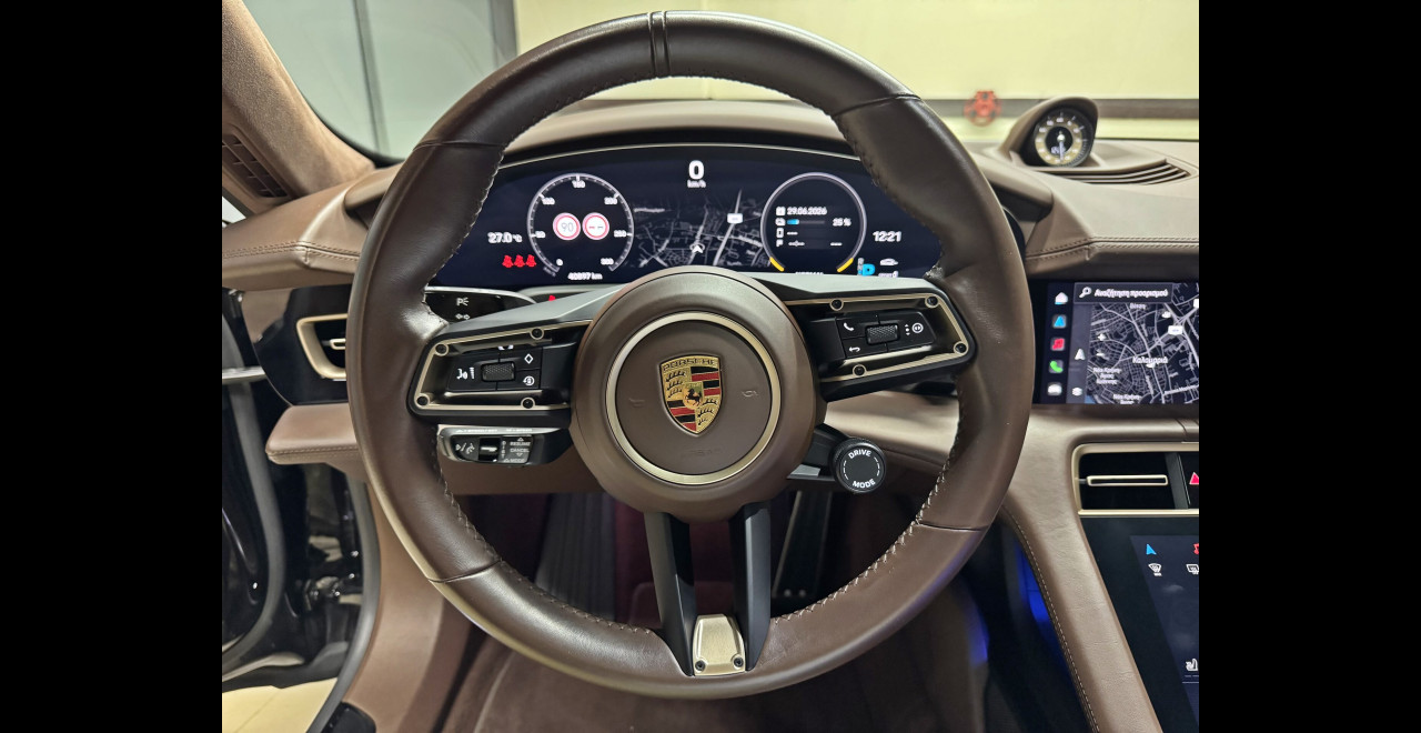 Porsche Taycan Turbo S
