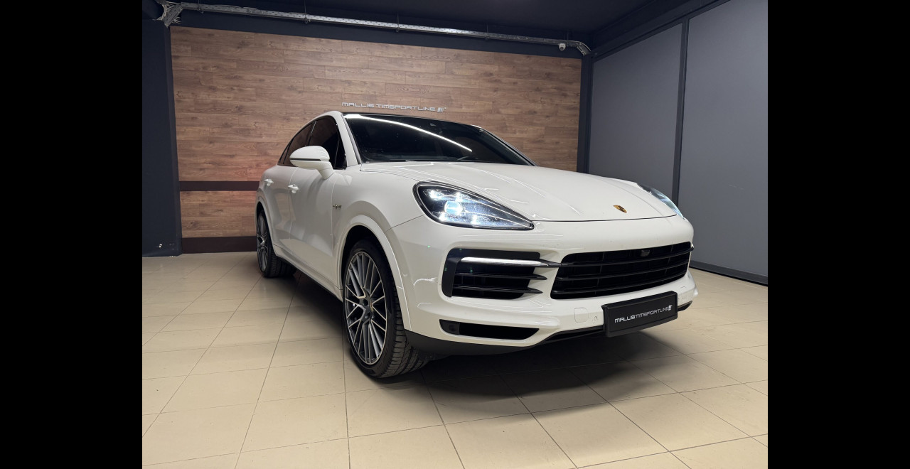 Porsche Cayenne E Hybrid Coupe